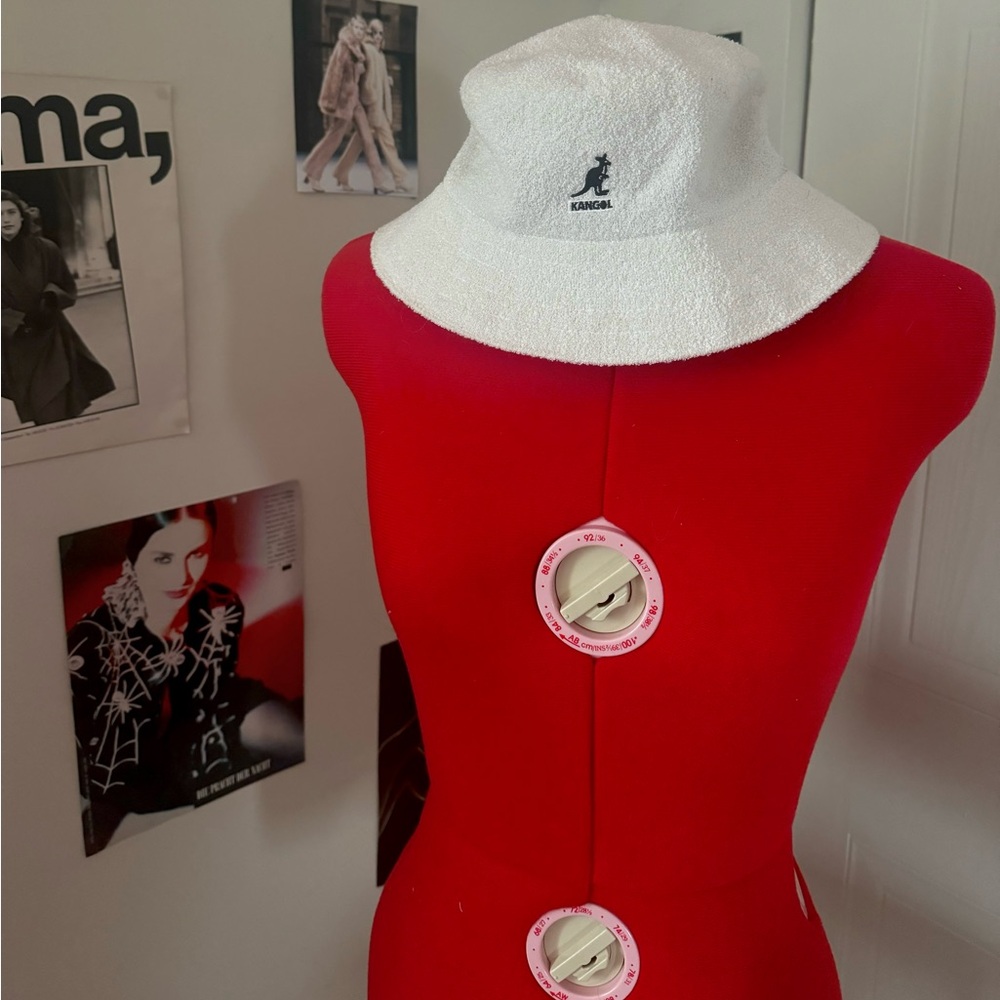 KANGOL BERMUDA WHITE BUCKET HAT